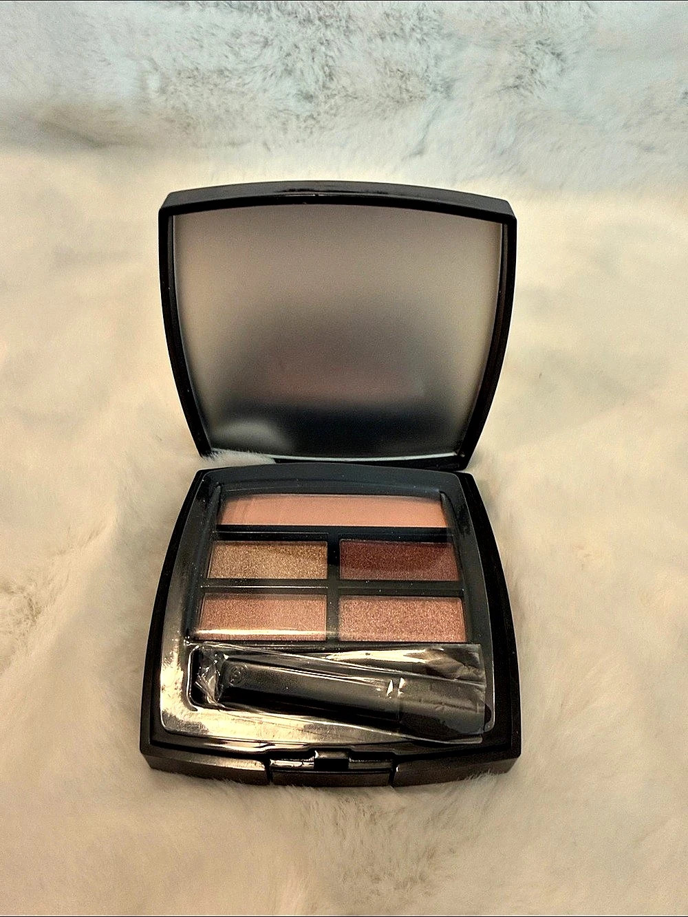 Chanel Les Beiges Healthy Glow Natural Eyeshadow Palette Tender